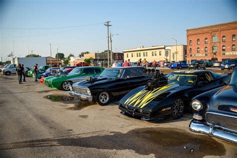 The video was posted to social media and came from an incident at the corner of Cermak Road and Canalport Avenue in the Pilsen neighborhood of Chicago on Saturday. . Car shows illinois 2022